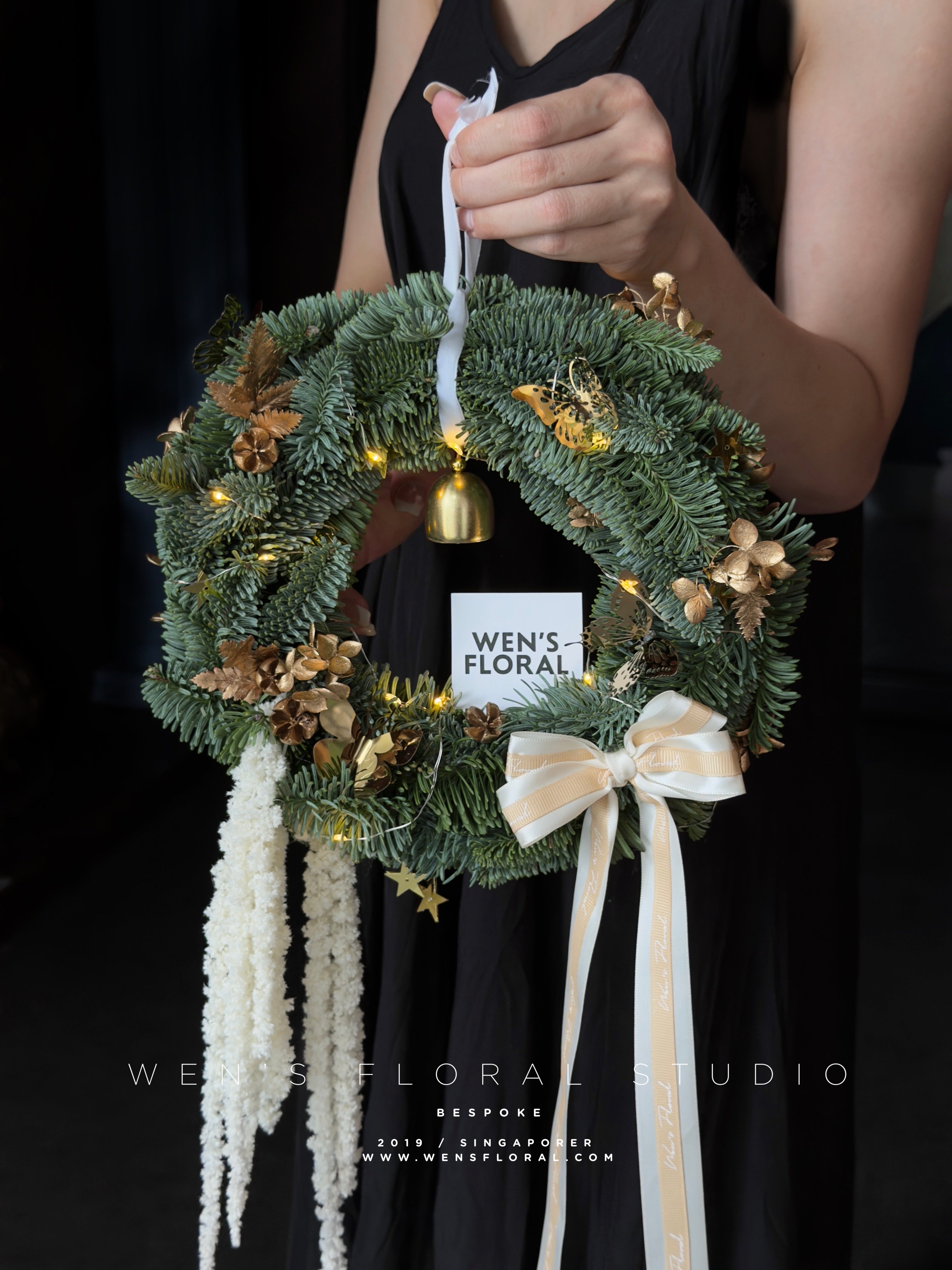 Fresh Christmas Wreath - Gold