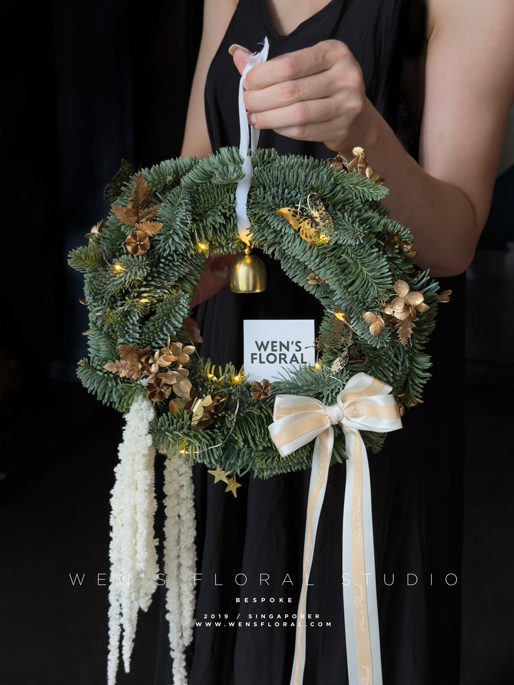 Fresh Christmas Wreath - Gold
